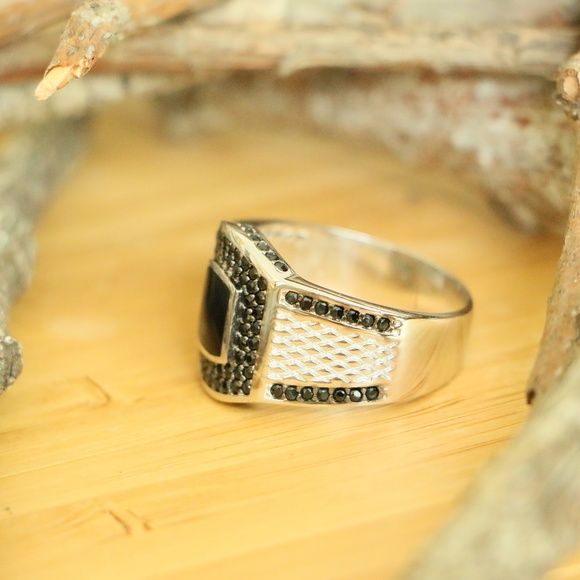 925 S S Men's Ring Natural Onyx &Cubic - Picture 2 of 8